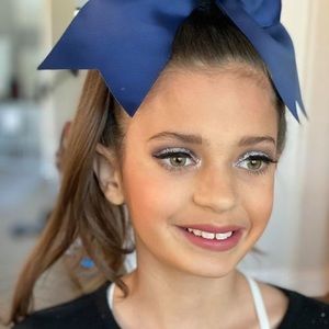 Meet your Posher, Karina